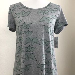 Women TShirt, Lularoe Classic T, Tshirt, Short sleeve Tshirt